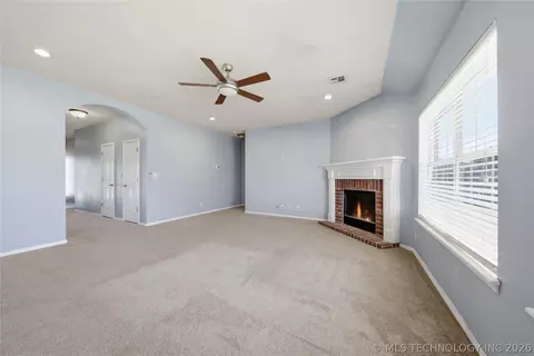 Living - 21110 E 40th St, Broken Arrow, OK 74014 photo 2 of 3