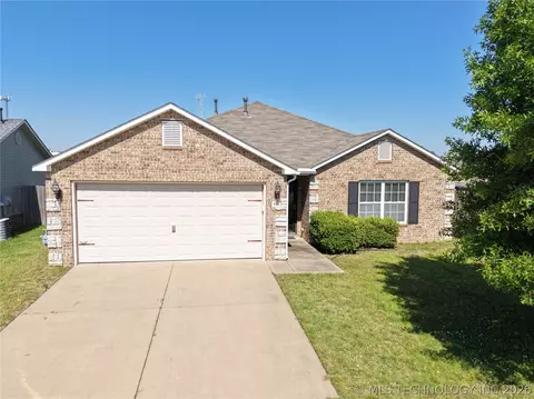 504 S Seminole St, Skiatook, OK 74070