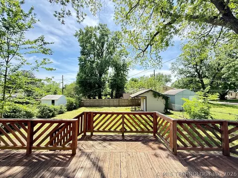 Exterior - 3408 E 4th Pl, Tulsa, OK 74112 photo 4 of 10