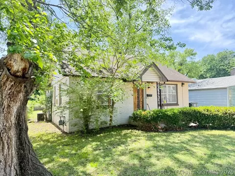 Exterior - 3408 E 4th Pl, Tulsa, OK 74112 photo 3 of 10