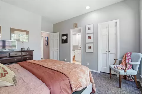 Bedroom - 3733 E 64th Pl, Tulsa, OK 74136 photo 4 of 8