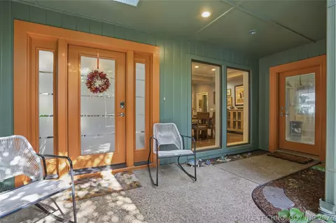 Entry Way - 3733 E 64th Pl, Tulsa, OK 74136 photo 2 of 4