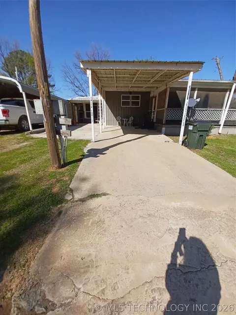 Exterior - 416747 Delaware Dr, Checotah, OK 74426 photo 6 of 9