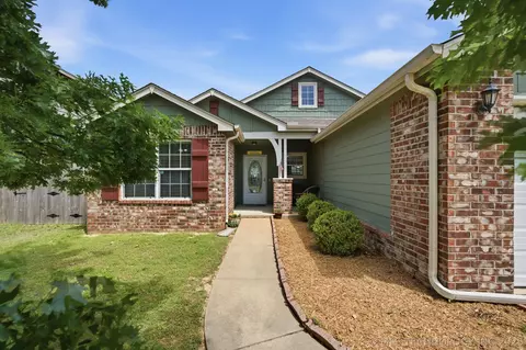 3610 Whippoorwill Ln, Enid, OK 73703