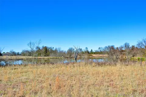 015 N 4247 Rd, Hugo, OK 74743