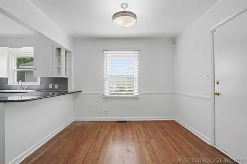 1448 E 52nd Pl, Tulsa, OK 74105 photo 8