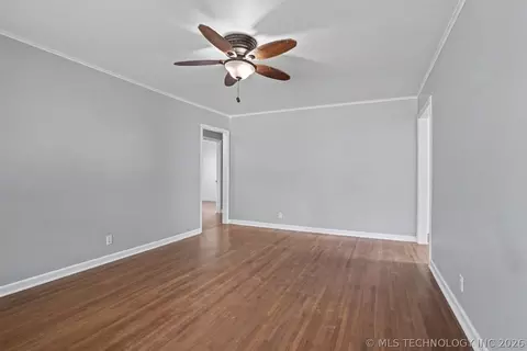 Living - 1448 E 52nd Pl, Tulsa, OK 74105 photo 4 of 4