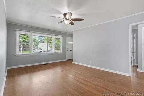 1448 E 52nd Pl, Tulsa, OK 74105 photo 6