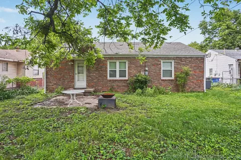 Exterior - 1448 E 52nd Pl, Tulsa, OK 74105 photo 4 of 4