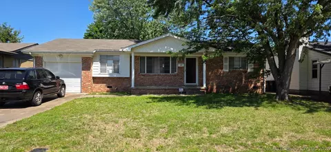 2861 S 66th Pl E, Tulsa, OK 74129