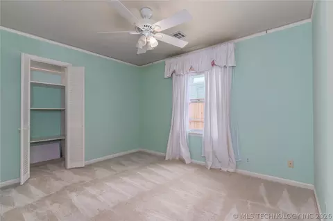 Bedroom - 1945 E 35th Pl, Tulsa, OK 74105 photo 5 of 5
