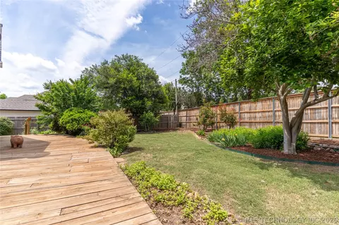 Exterior - 1945 E 35th Pl, Tulsa, OK 74105 photo 4 of 11