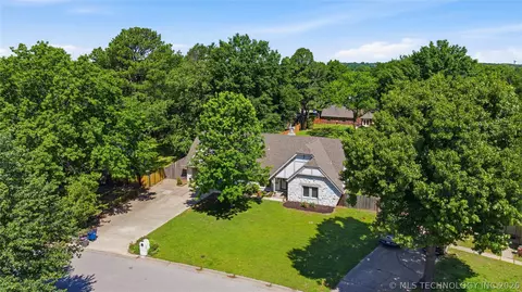 View/Area - 5717 E 97th Pl S, Tulsa, OK 74137 photo 1 of 3