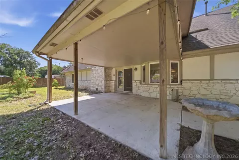 Exterior - 5717 E 97th Pl S, Tulsa, OK 74137 photo 6 of 8