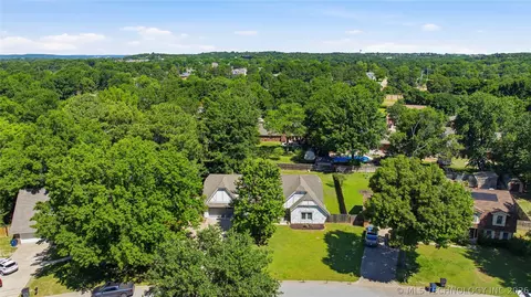 View/Area - 5717 E 97th Pl S, Tulsa, OK 74137 photo 2 of 3