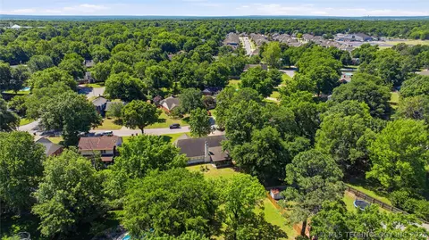 View/Area - 5717 E 97th Pl S, Tulsa, OK 74137 photo 3 of 3