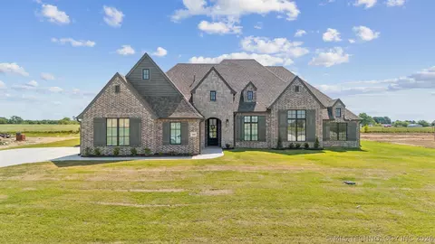 16505 S 4th East Pl, Glenpool, OK 74033