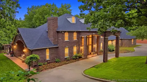 1402 N Birch Ave, Sand Springs, OK 74063
