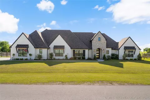 10616 N 81st East Pl, Owasso, OK 74055