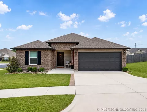 3013 Blake Cir, Bartlesville, OK 74006
