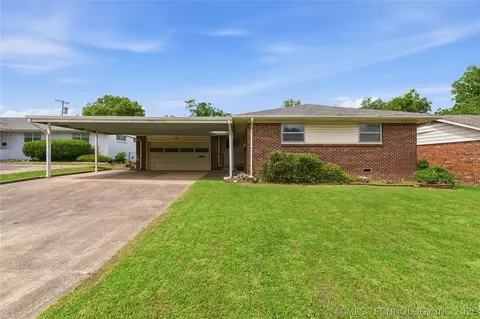 5355 E 27th Pl, Tulsa, OK 74114