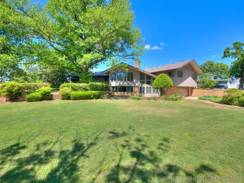 1420 E Fairview Ave, Sapulpa, OK 74066