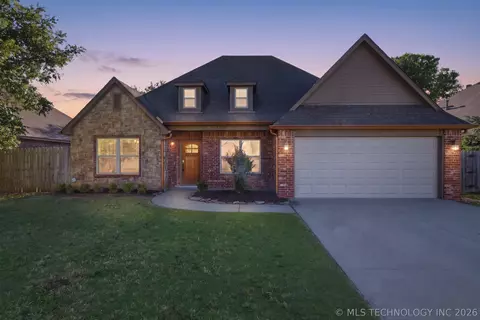 14738 Courtney Dr, Glenpool, OK 74033