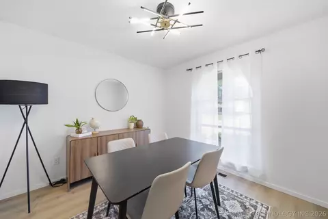 Dining - 7342 E 75th St, Tulsa, OK 74133 photo 2 of 2