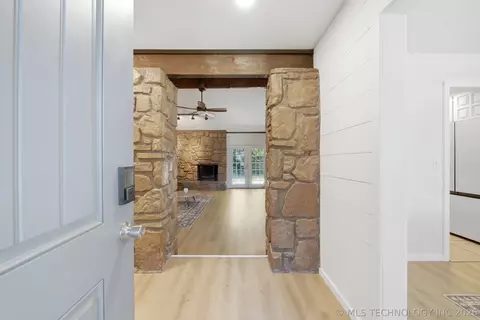 Entry Way - 7342 E 75th St, Tulsa, OK 74133 photo 1 of 1