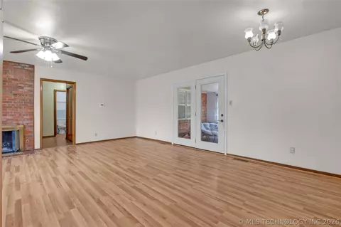 Living - 4620 E Texaco Rd, Cushing, OK 74023 photo 3 of 3
