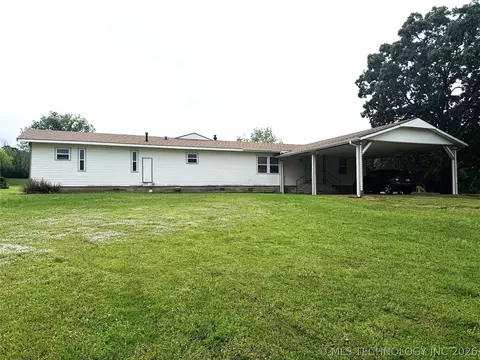 29663 S 225 Rd, Henryetta, OK 74437