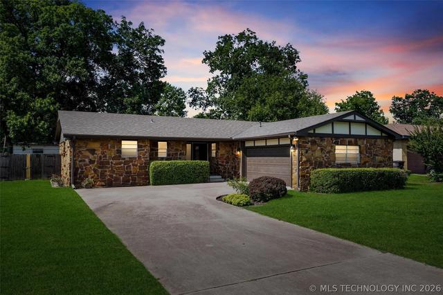 3812 Fairview Rd, Bartlesville, OK 74006