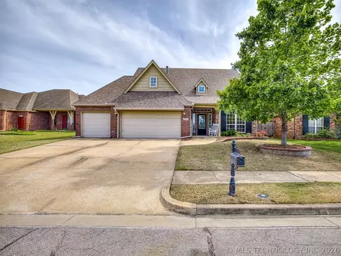 2006 W 120th St, Jenks, OK 74037