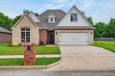 3224 Boardwalk Ct, Bartlesville, OK 74006