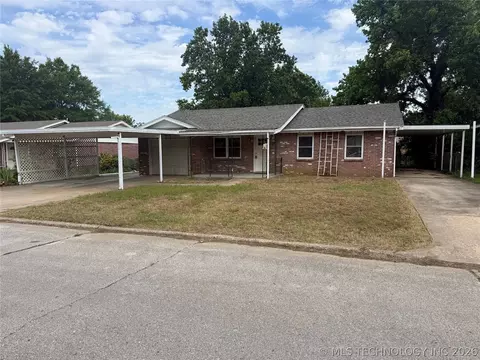 251 E 137th St, Glenpool, OK 74033