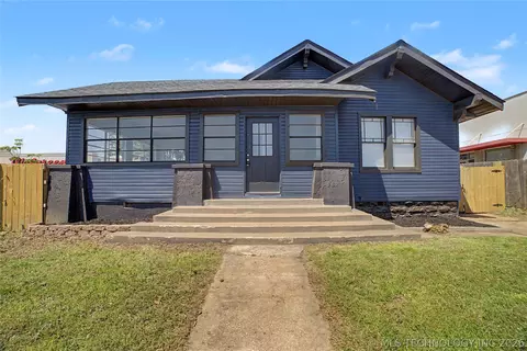 724 S Main St, Sapulpa, OK 74066