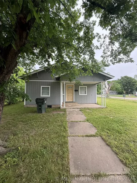 1202 W Division St, Henryetta, OK 74437