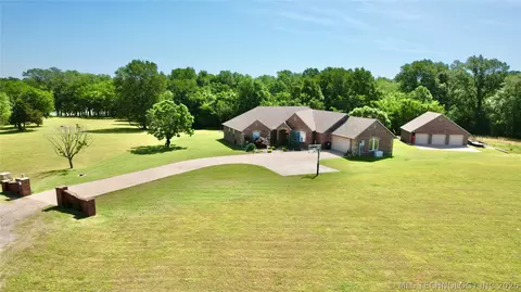 418970 E 1152 Rd, Checotah, OK 74426