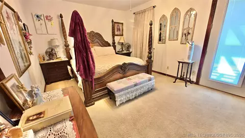 Bedroom - 418970 E 1152 Rd, Checotah, OK 74426 photo 1 of 7
