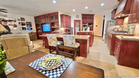 Kitchen - 418970 E 1152 Rd, Checotah, OK 74426 photo 7 of 7