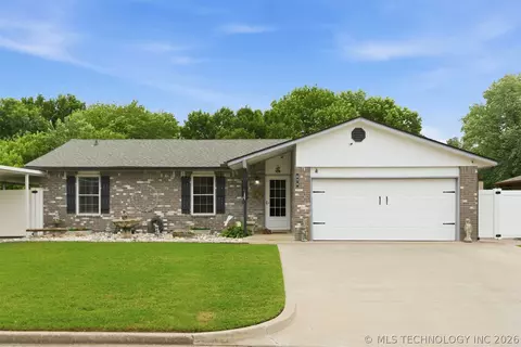 578 E 138th Pl, Glenpool, OK 74033