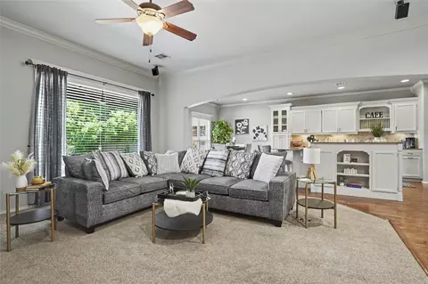 Living - 17005 E 48th St, Tulsa, OK 74134 photo 2 of 5