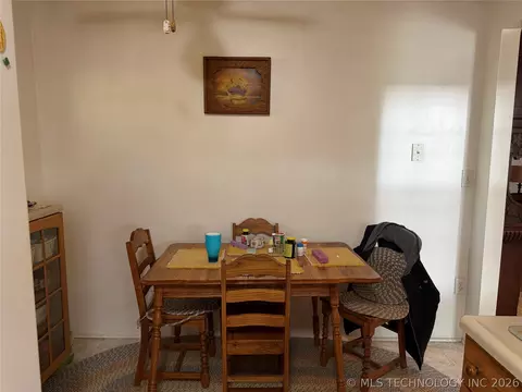 Dining - 425671 E 1168 Rd, Eufaula, OK 74432 photo 1 of 3