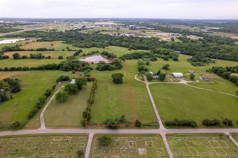 Cemetary Road, Durant, OK 74701