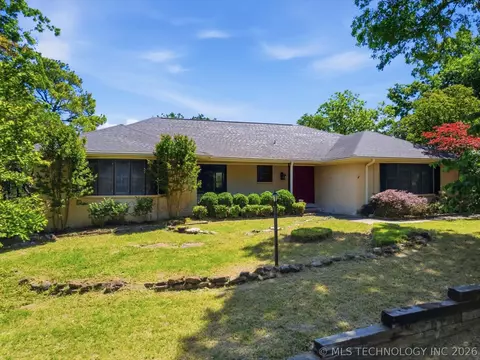 6215 S Hudson Ave, Tulsa, OK 74136
