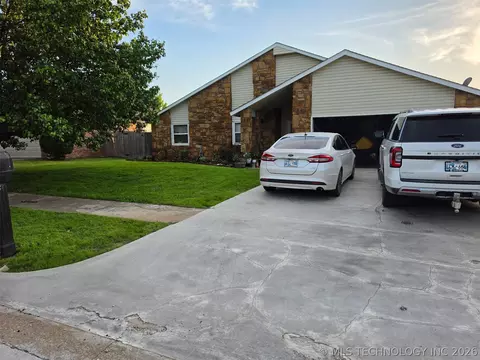 13772 S Nyssa Ct, Glenpool, OK 74033