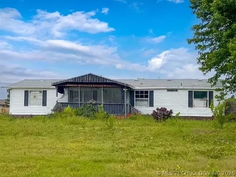 2105 E 7th St, Stroud, OK 74079