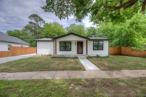 117 S Old Main St, Coweta, OK 74429