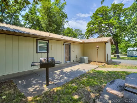Exterior - 415641 E 1094, Eufaula, OK 74426 photo 5 of 8
