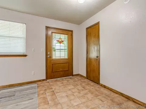 Entry Way - 415641 E 1094, Eufaula, OK 74426 photo 1 of 1